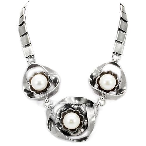 JCE1867 Antique Silver White Metal Necklace with Synthetic Pearl in White